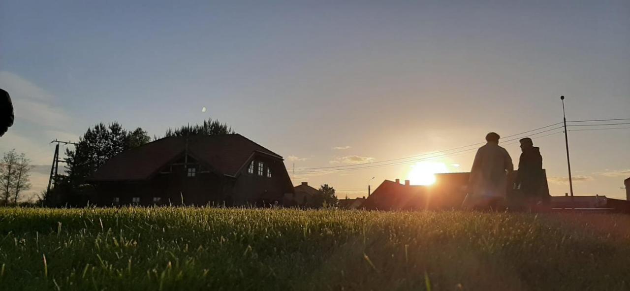 Bojarski Gosciniec Narewka Esterno foto